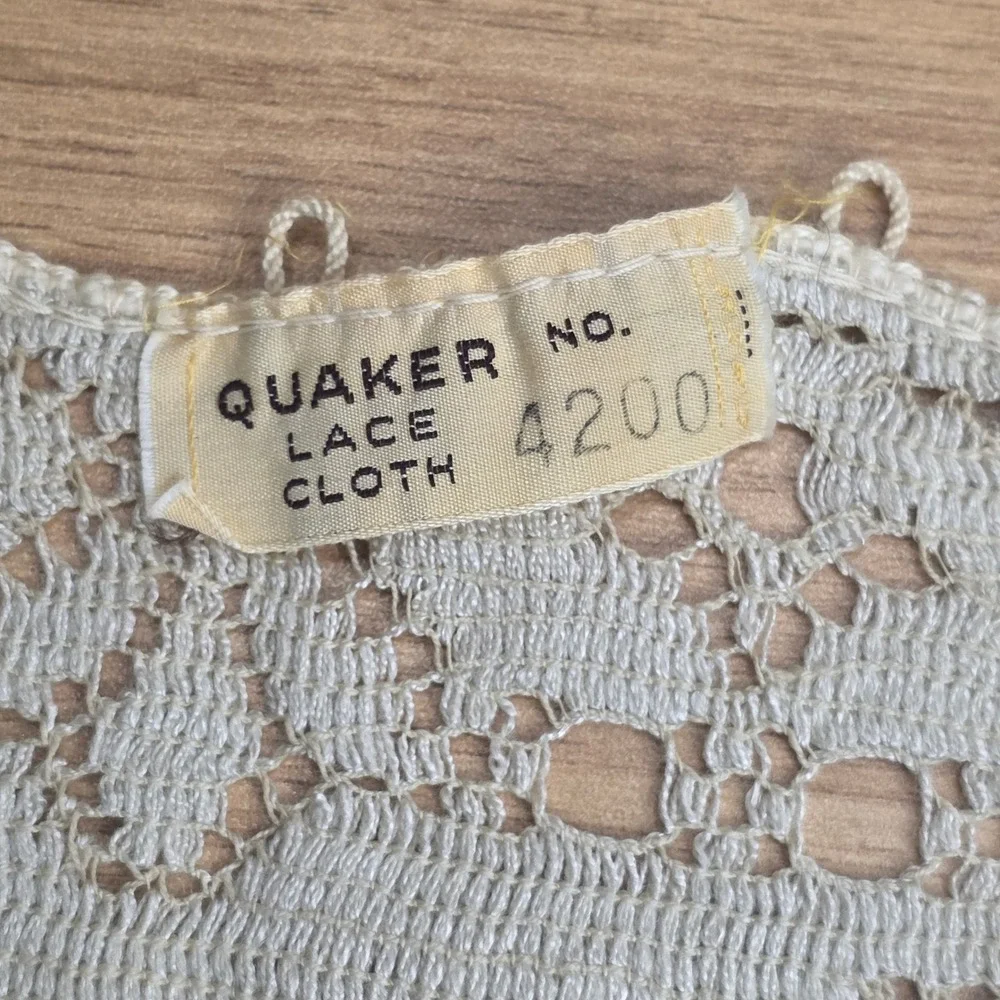 Vtg 1940s Quaker Gala #4200 Lace Tablecloth Color: Egyptian 54x72 USA With Box
